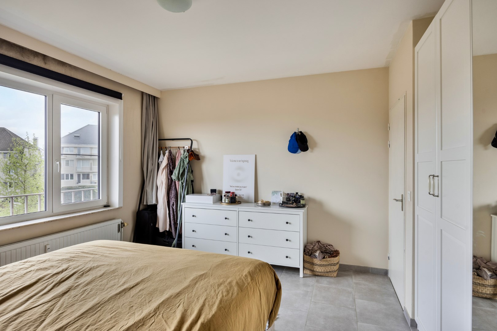 Instapklaar appartement met 2 slaapkamers, terras en garagebox - bewoonbare oppervlakte 79 m&#178; - EPC 129  kWh/m&#178; 
