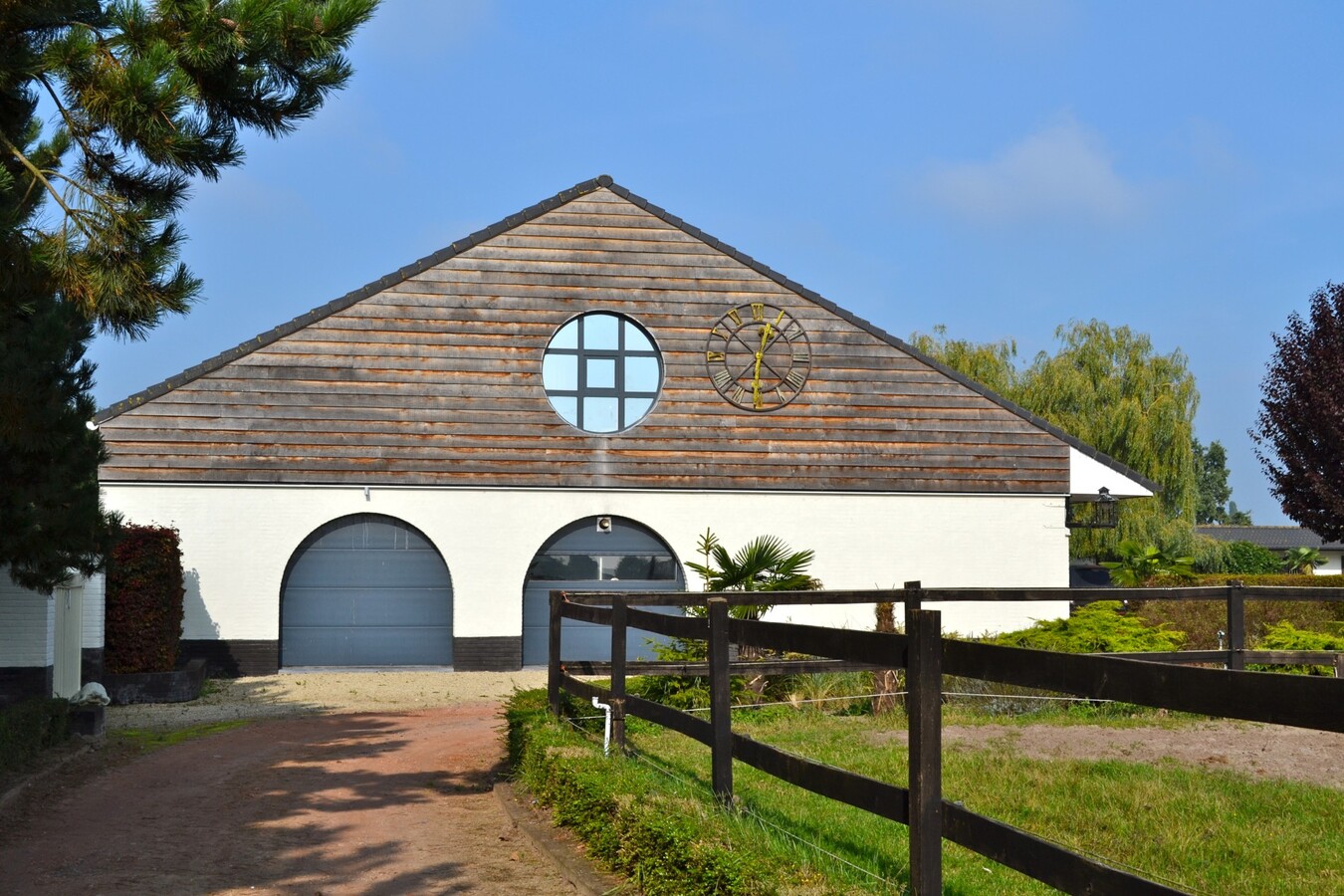 Woonhuis met stallen en multifunctionele ruimtes op 2,8ha te Sint-Laureins 