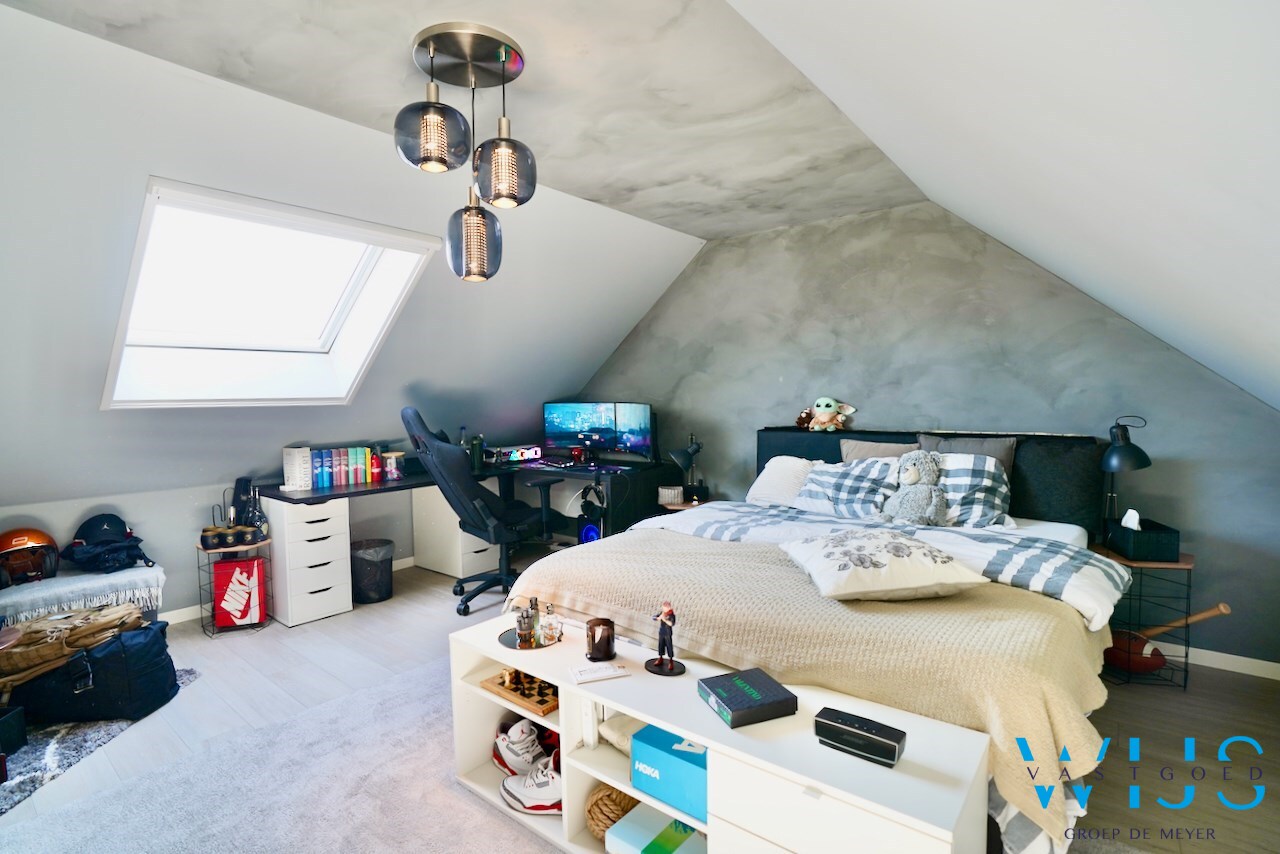 Recent woonhuis met LOODS te WIPPELGEM/ EVERGEM ! 