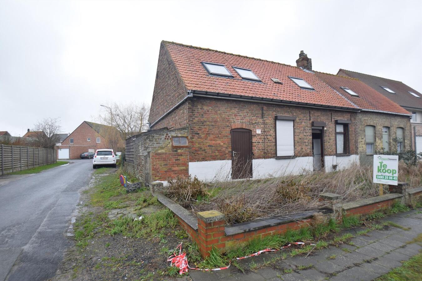 Af te werken HOB in casco op 436 m&#178; grond, rustig gelegen 