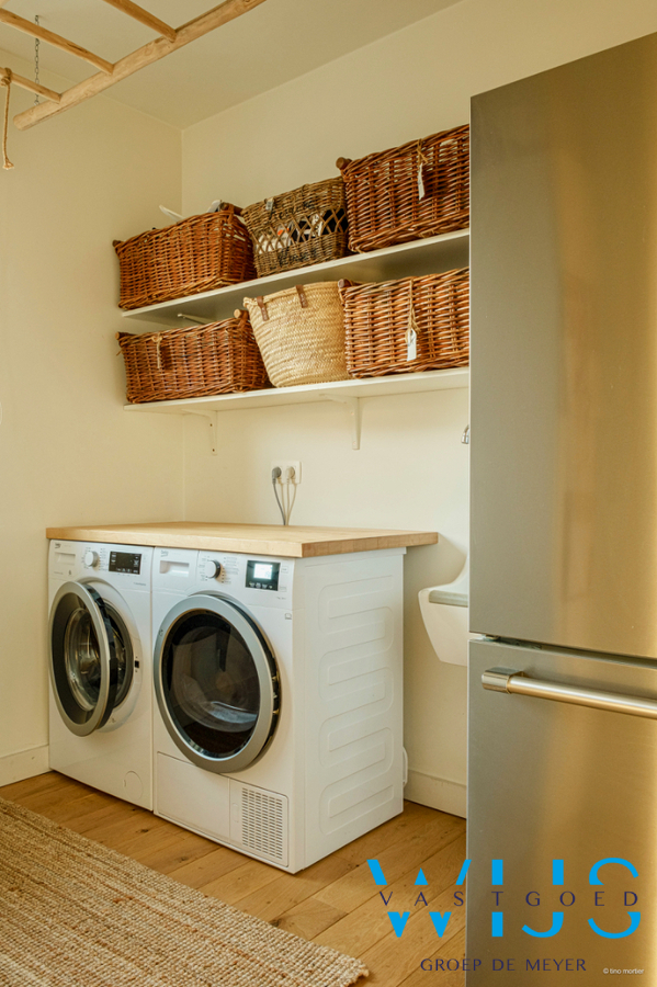 Prachtig 3 slaapkamerappartement in hartje Lembeke ! 