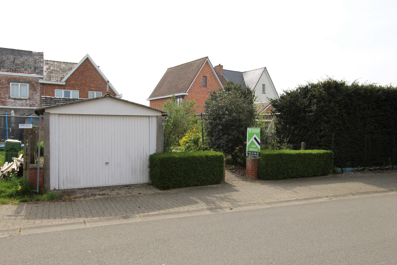 Garage en achteringang via Ambiorixstraat