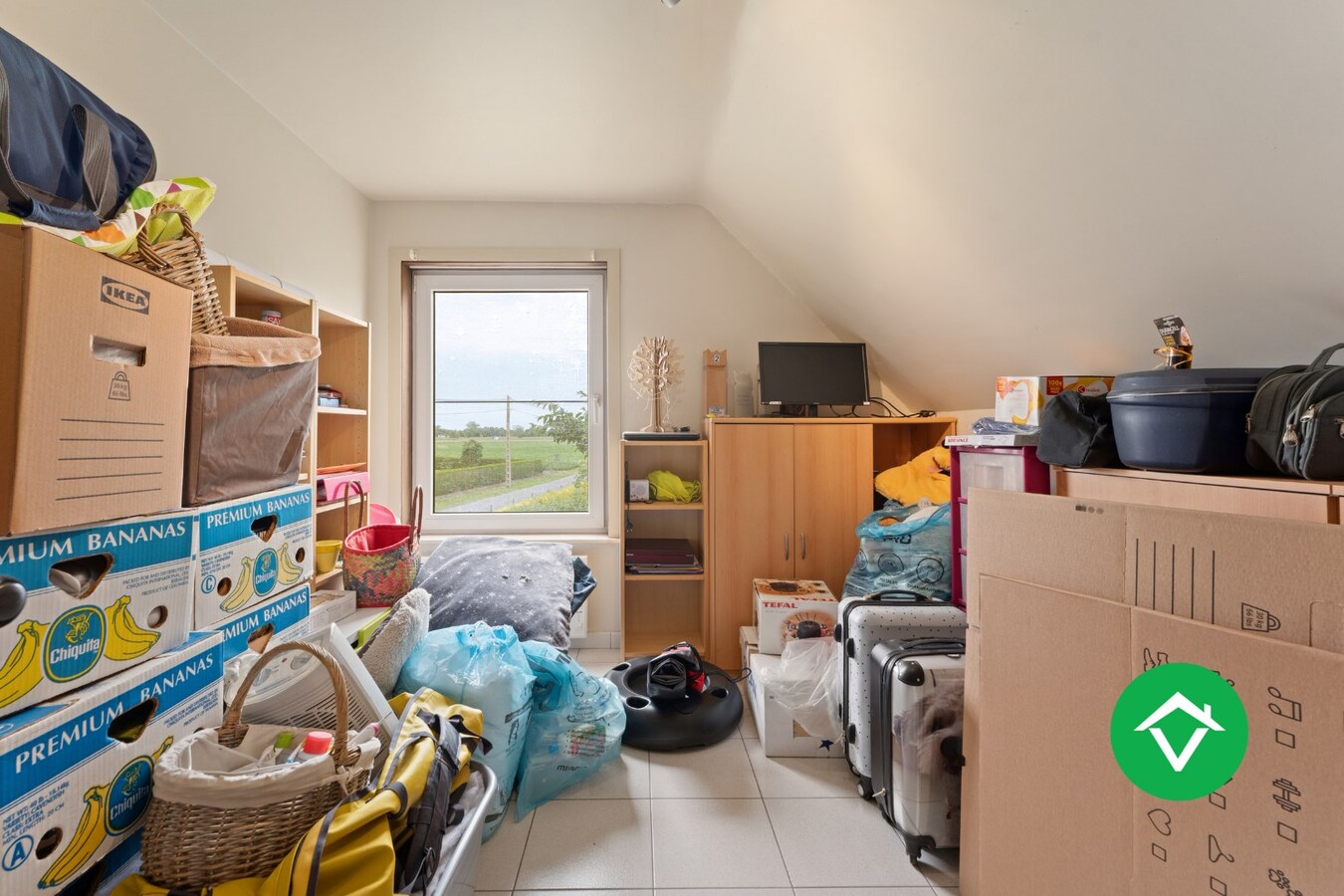 Instapklare woning met 3 slaapkamers en groene tuin te Koekelare 