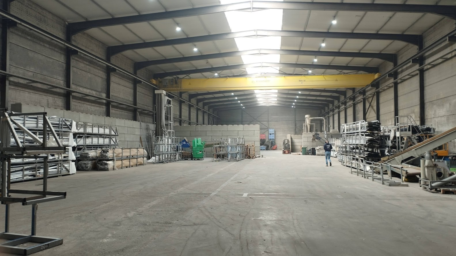 Hangaar van  2.250 m&#178; 