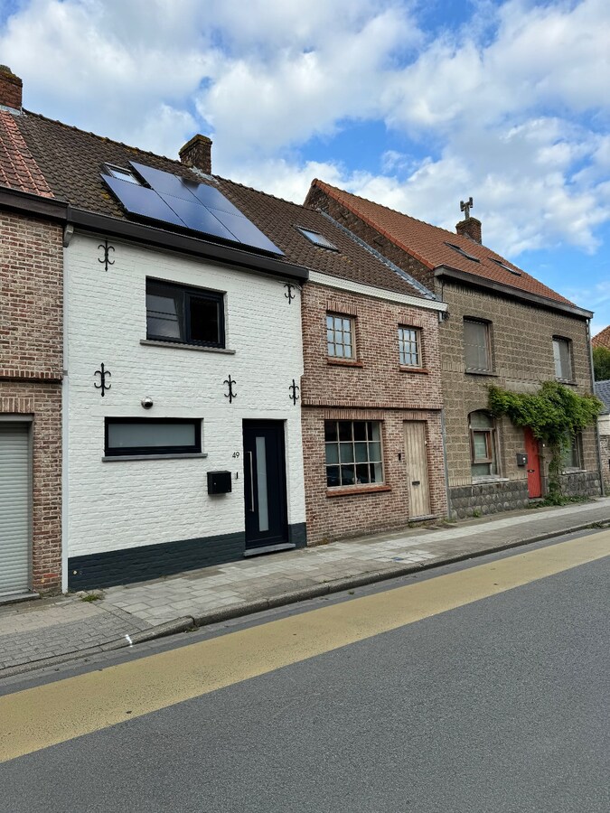 Instapklare woning met 2 slaapkamers en tuin te Eernegem 