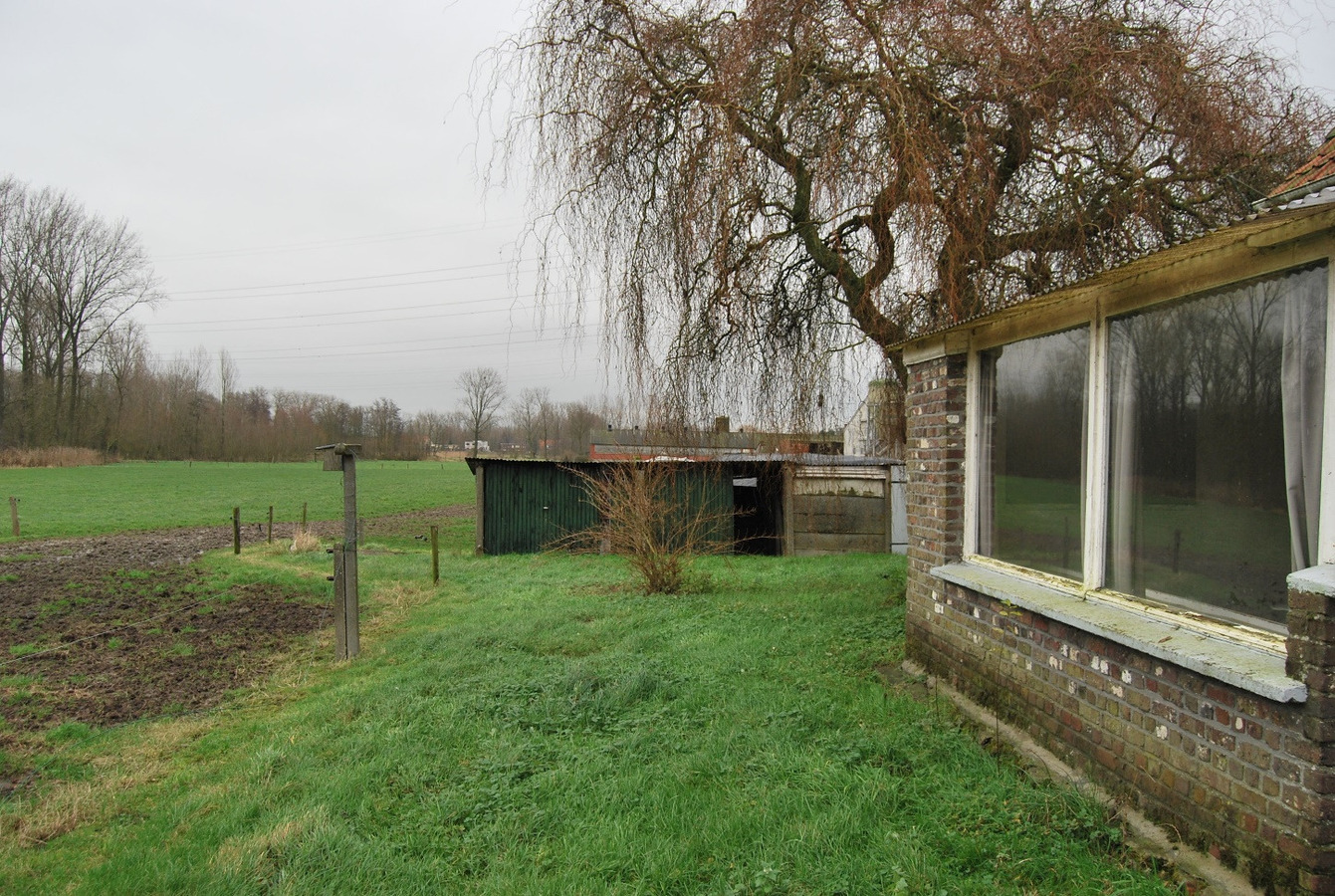 Te renoveren hoeve met loods op ca. 1,43ha te Deinze 