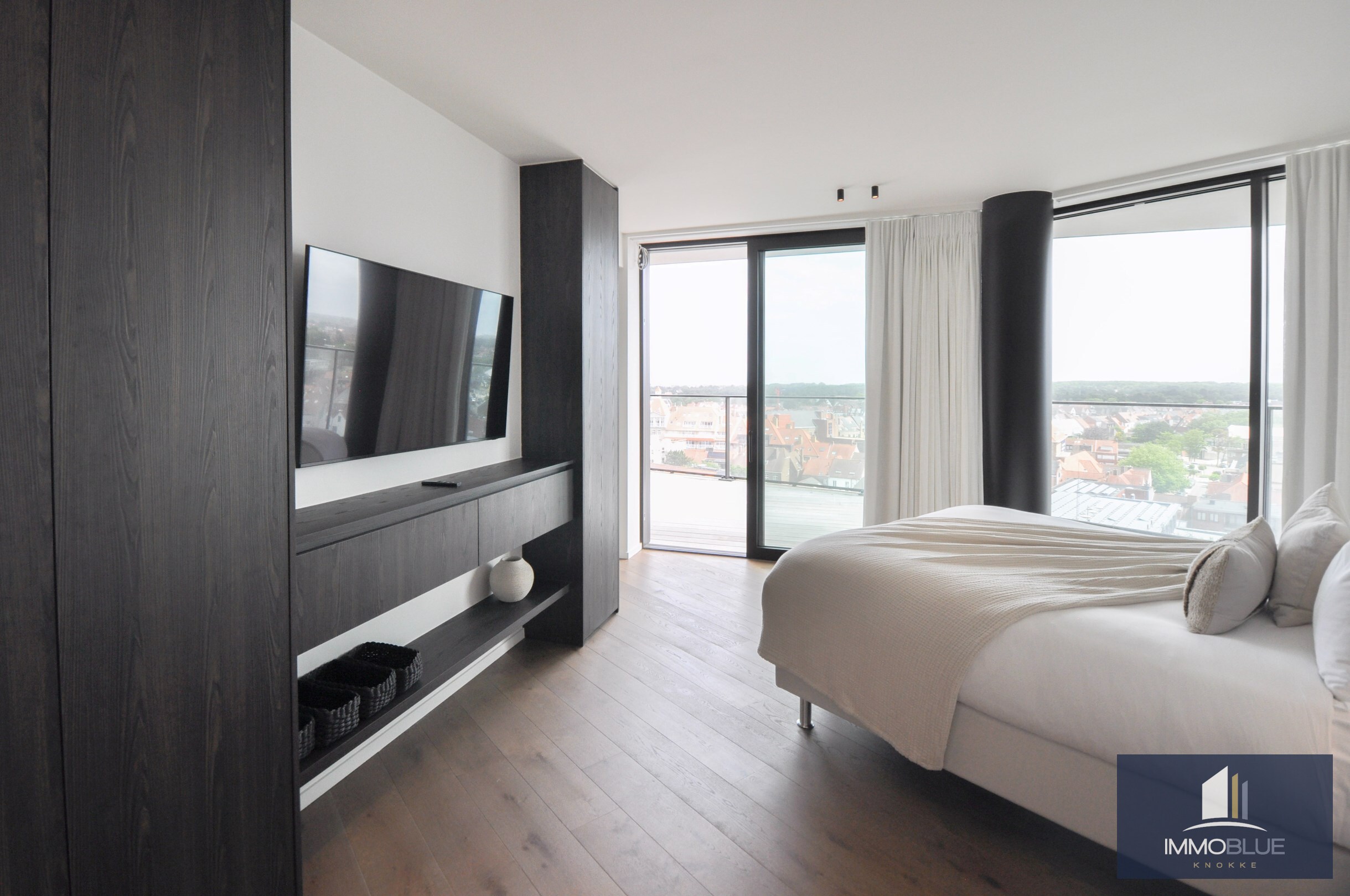 Appartement exclusif avec grandes terrasses et vue panoramique exceptionnelle. 