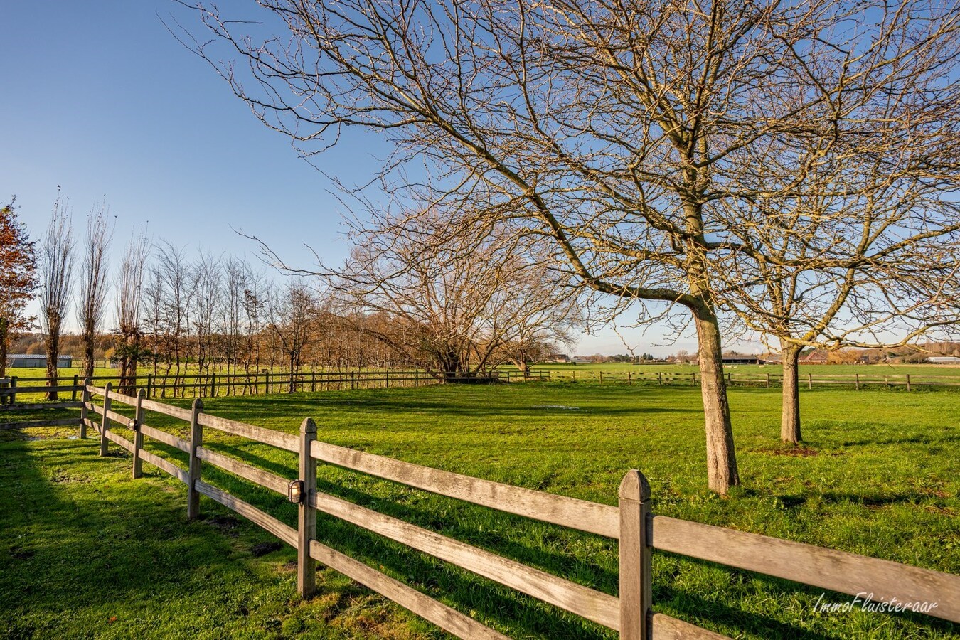 Exclusieve villa met paardenaccommodatie op ca. 1,3 ha te Sint-Katelijne-Waver 