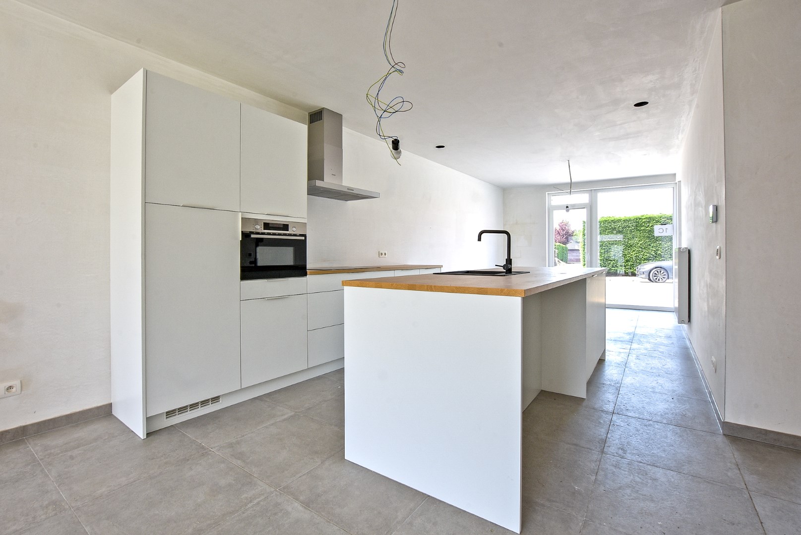 Gloednieuwe en instapklare woning met uitbreidingsmogelijkheden. 