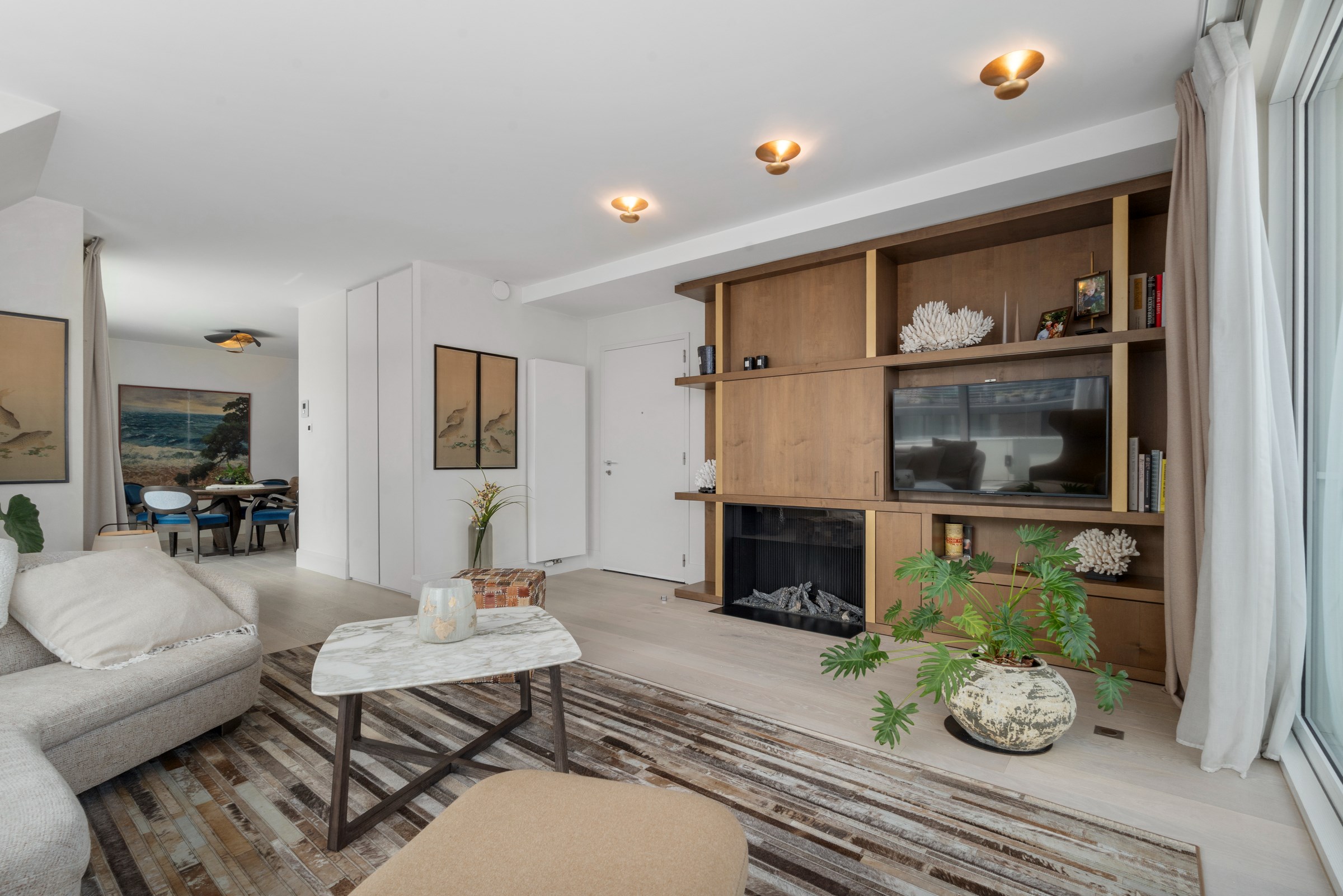 Luxueus duplex-hoekappartement, voorzien van alle comfort, nabij het Rubensplein (Mogelijkheid tot aankoop van een inpandige garage-staanplaats) 