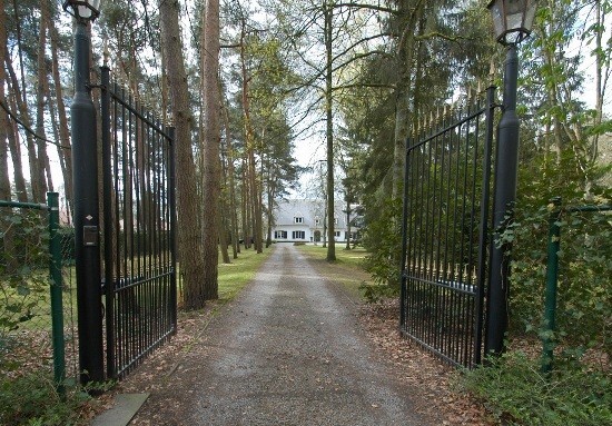 Tijdloze villa met weide op ca. 6.500m&#178; 