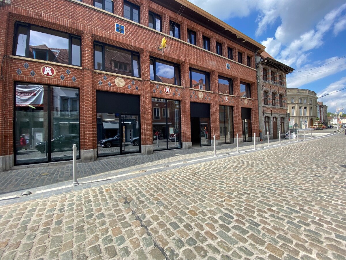A louer | avec réservation - Commerce - Tournai