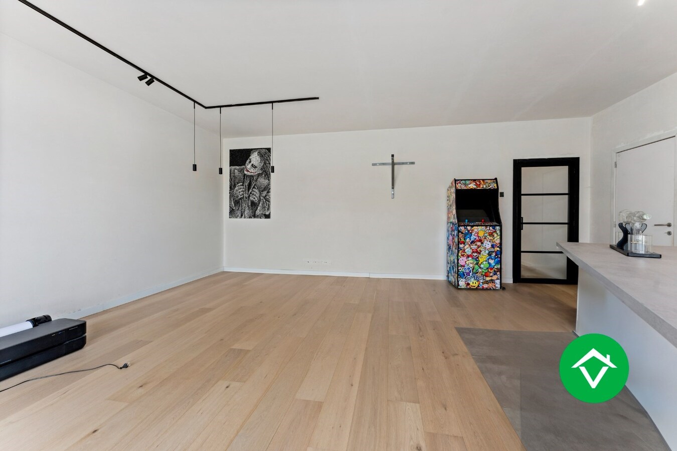 Gelijkvloers appartement met garage te Leke 