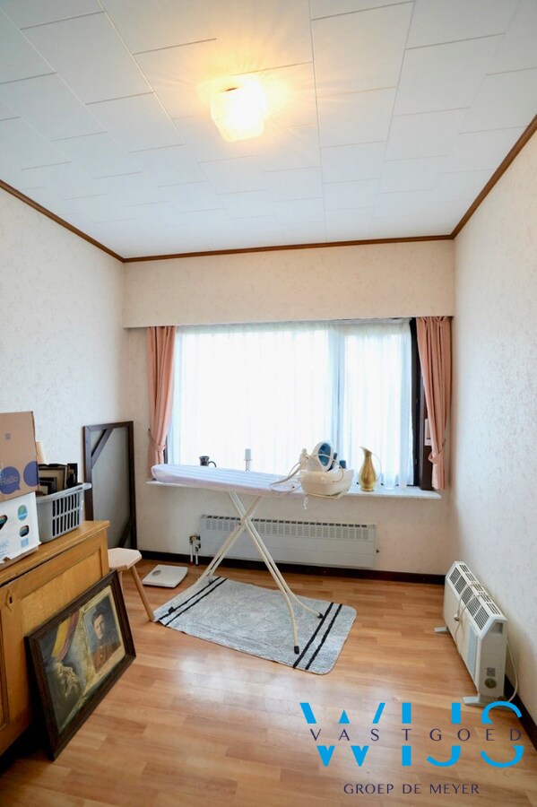 Zeer goed onderhouden woonhuis op 1.165m&#178; te ERTVELDE ! 
