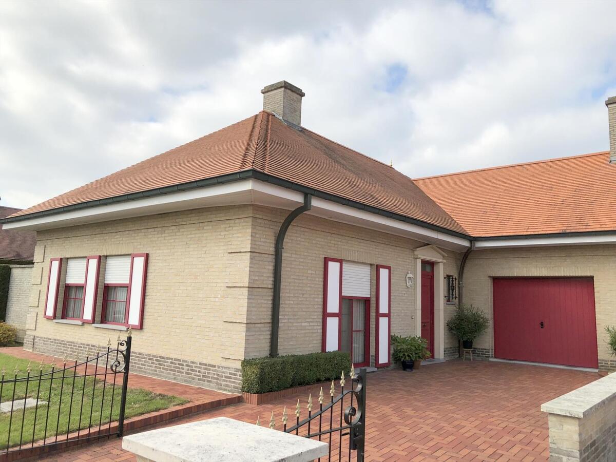 Bungalow met 3 slaapkamers in rustige omgeving 