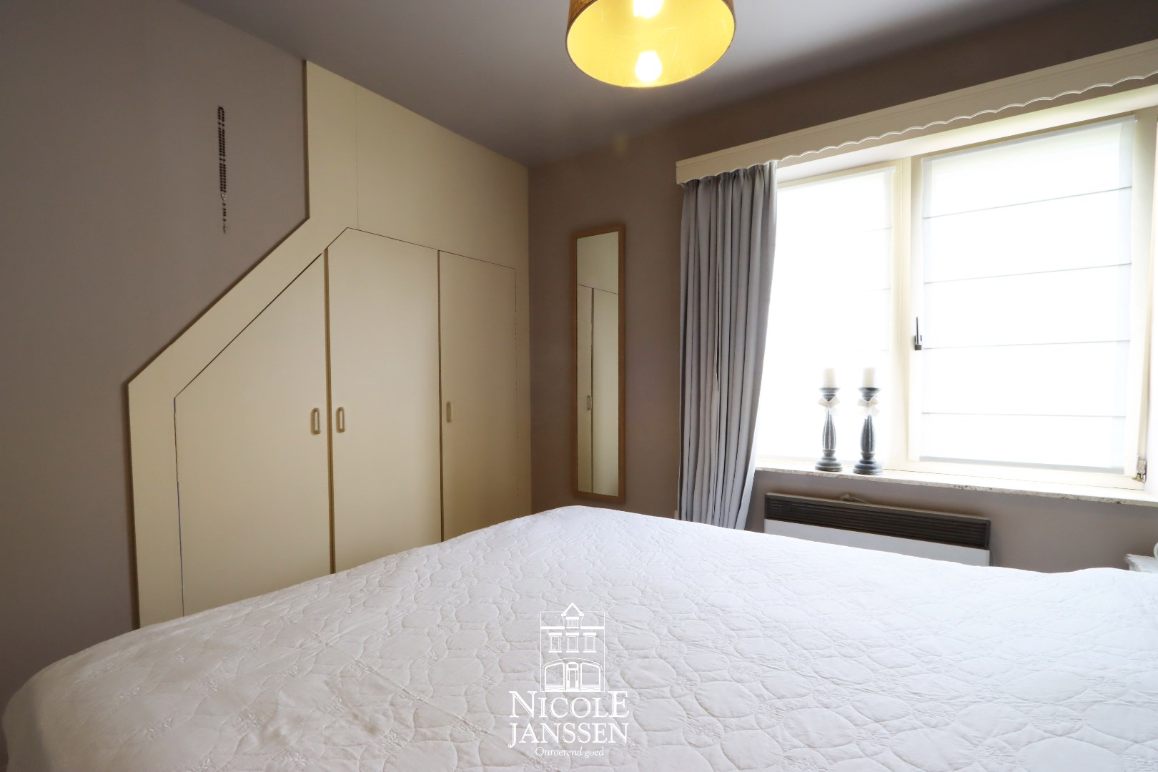 Tweede slaapkamer met inbouwkast