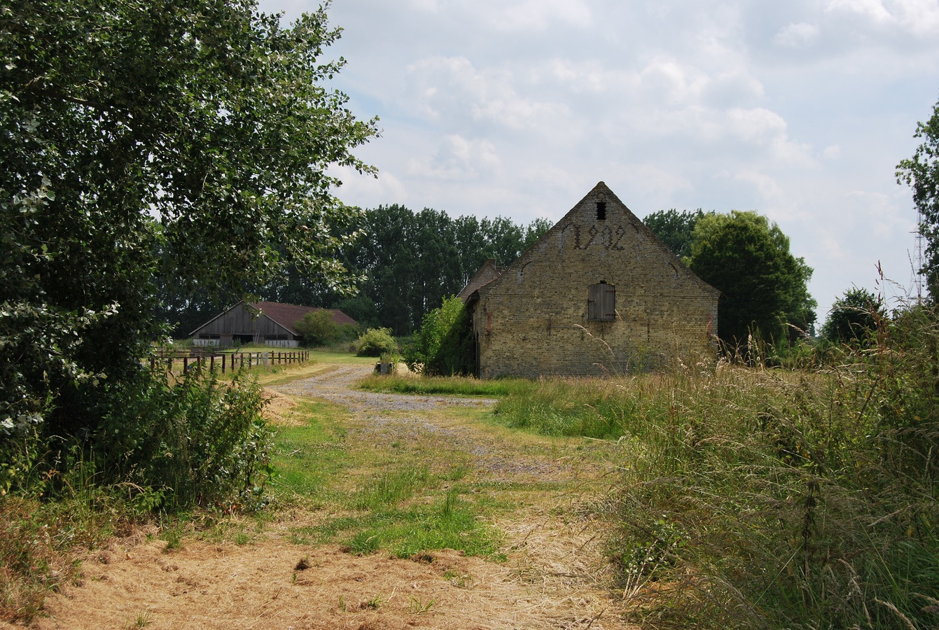 Abdijhoeve op ca. 7ha te Alveringem, Stavele 