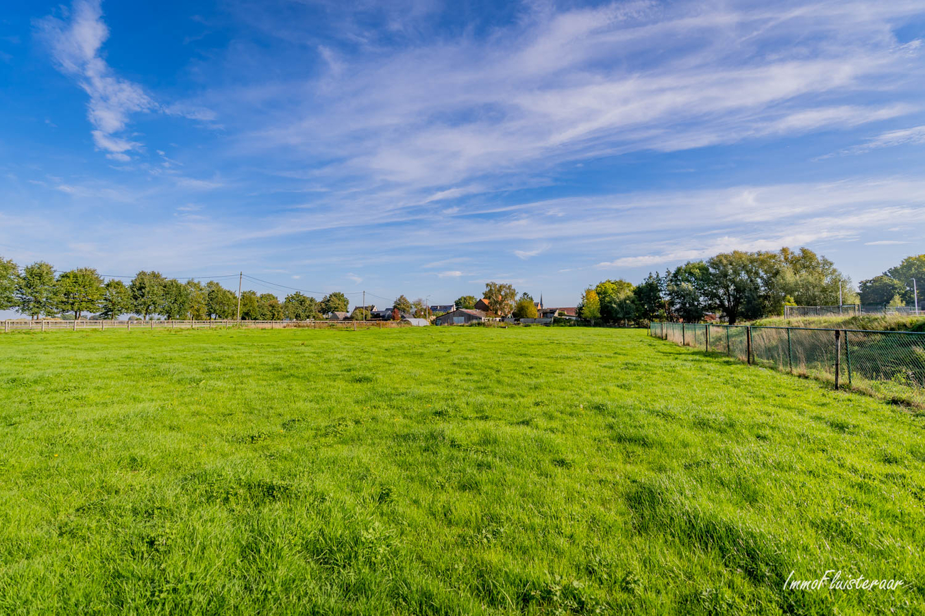 Te renoveren hoevewoning met loods, aanhorigheden en weiland op meer dan 80a te Wolvertem (Meise; Vlaams-Brabant) 