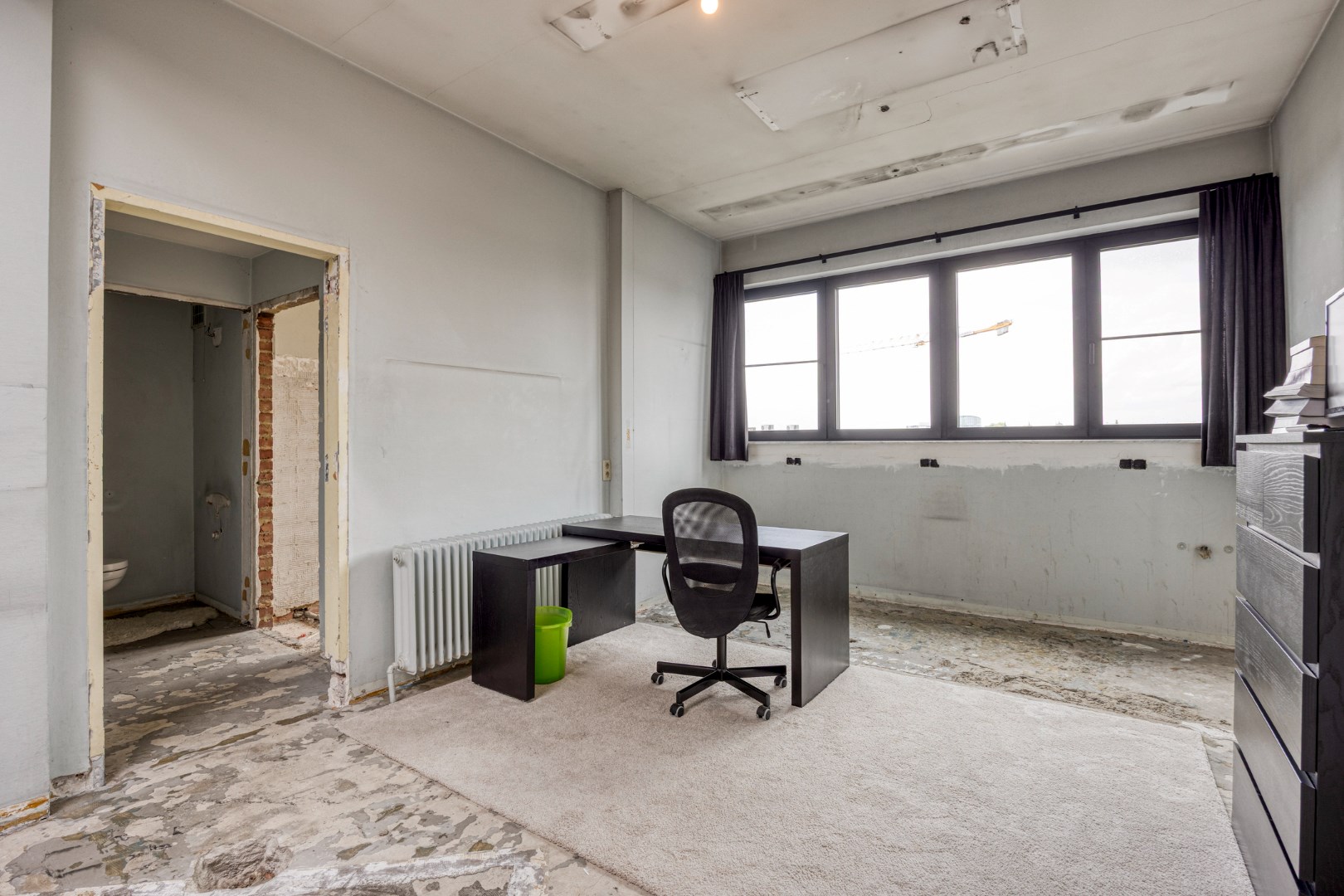 Prachtig herenhuis op de Tiensevest met mogelijkheid tot praktijkruimte - bewoonbare opp. 555 m&#178; 