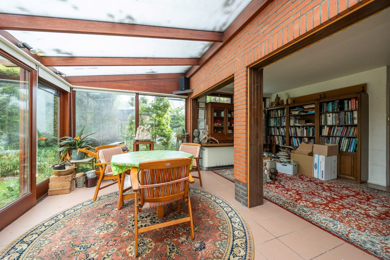Ruime gezinswoning met 4 slaapkamers in het groene Hertebos 