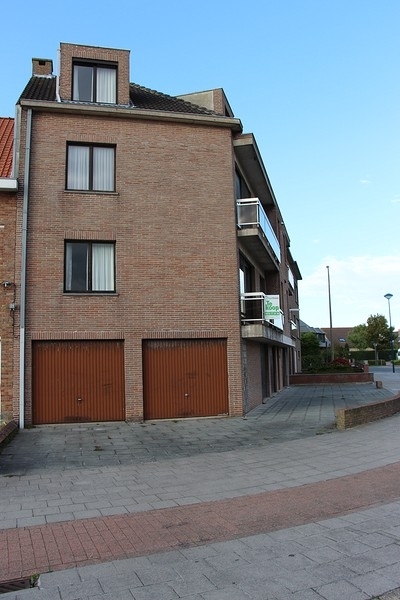 Appartement 2 slaapkamers en garage te Oostende 