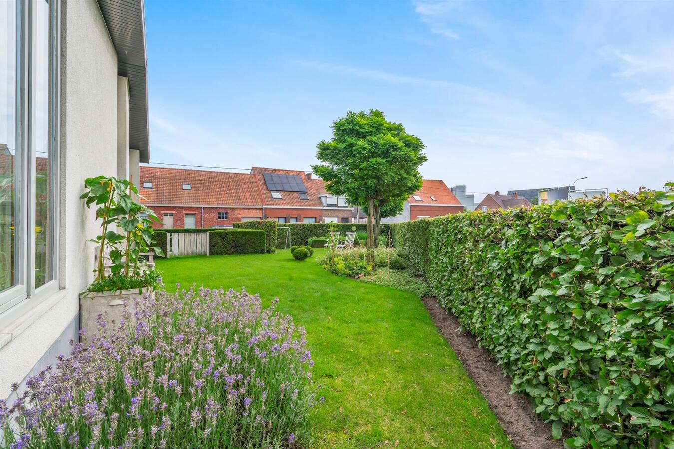 Alleenstaande woning met 3 slaapkamers en garage te Oostnieuwkerke 