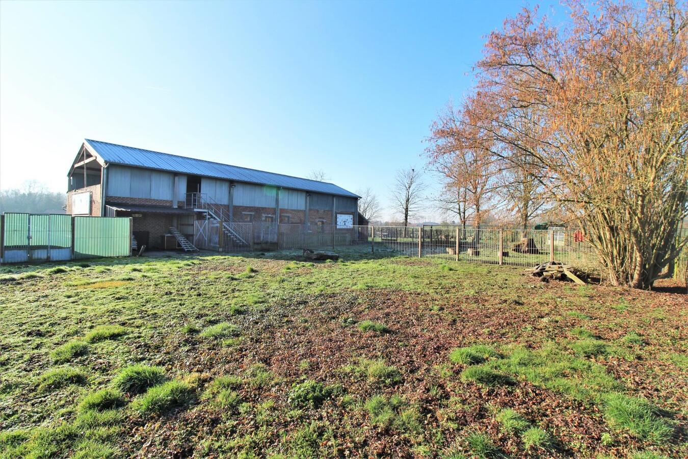 OPTIE - Woning met ruim landhuis en weiland op ca. 2,3ha te Kortenaken (Vlaams-Brabant) 