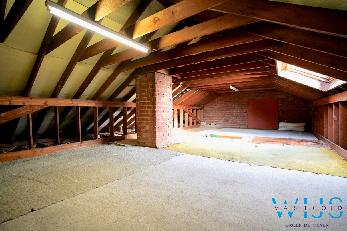 Zeer goed onderhouden woonhuis op 1.165m&#178; te ERTVELDE ! 