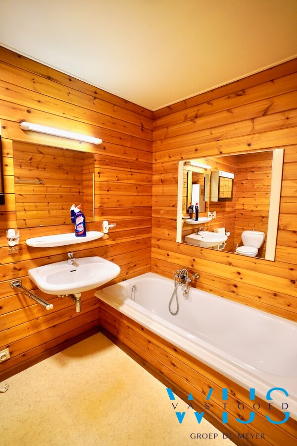 Enorm goed gelegen bungalow op 668 m&#178; te Ertvelde ! 