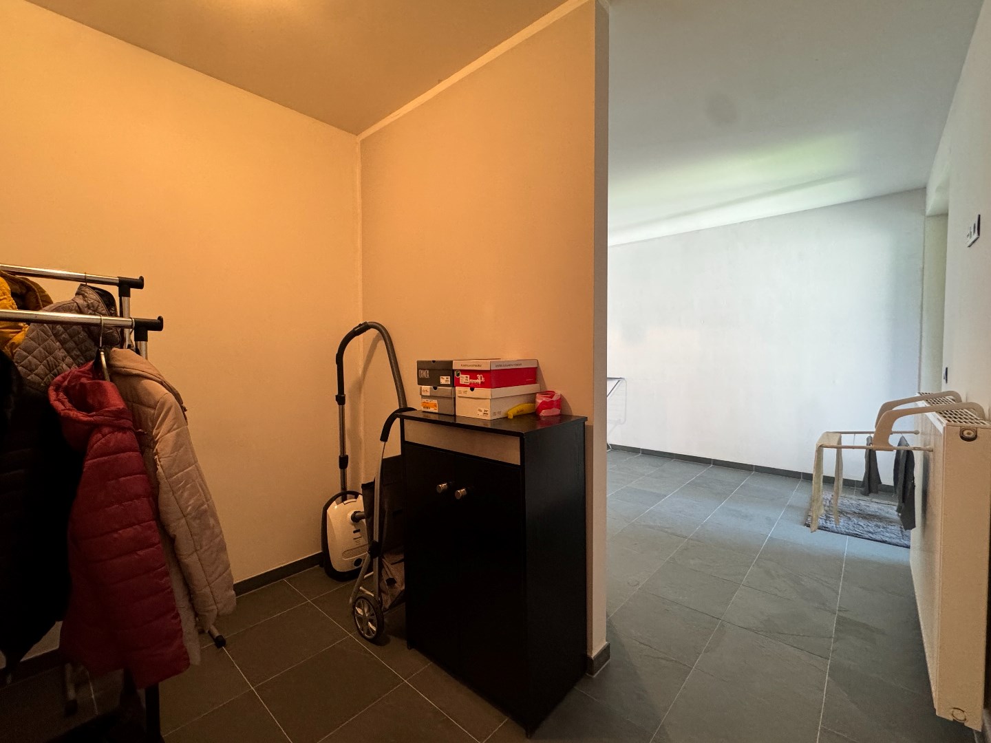 Ruim appartement met ondergrondse garage te koop in hartje Zulte 