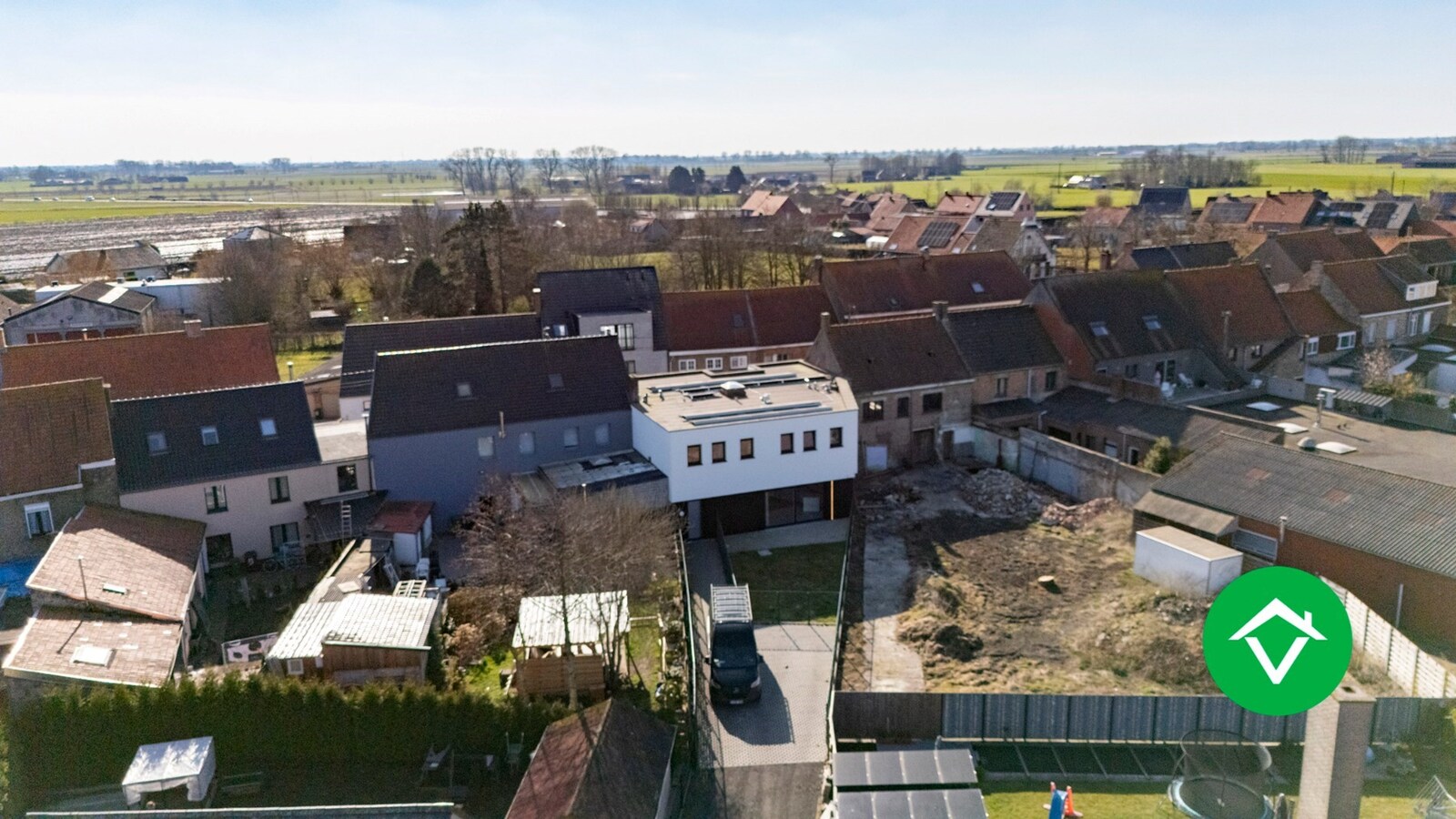 Gelijkvloers appartement met garage te Leke 
