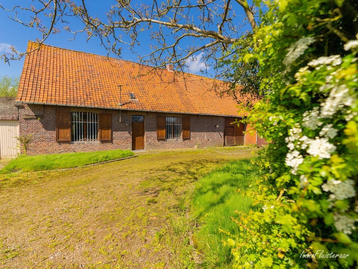 Idyllisch gelegen te renoveren hoeve te Melle op ca. 9,3ha 