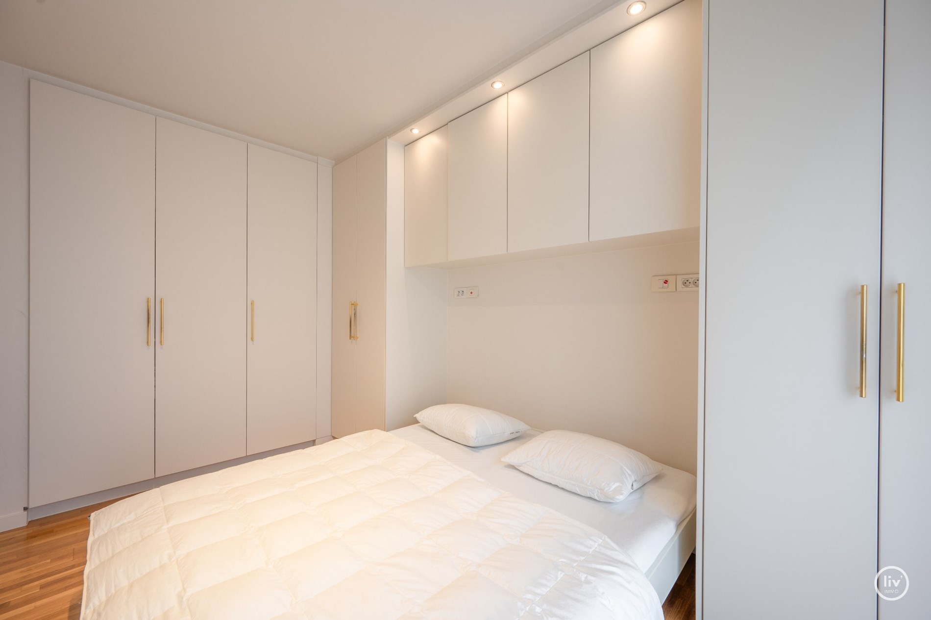 Bel appartement spacieux dans une rue calme de la Lippenslaan (avec possibilit&#233; d&#39;acheter un garage int&#233;rieur). 