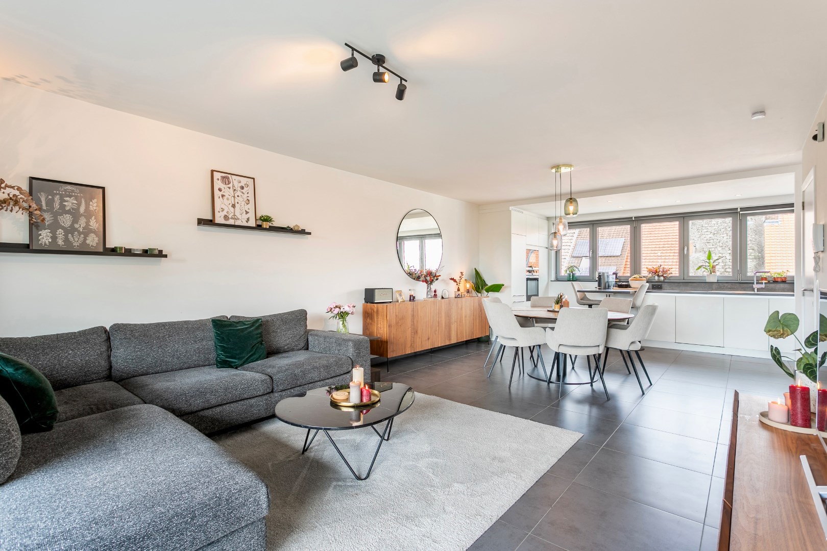 2-slpk appartement met zonneterras, kelder en autostaanplaats 