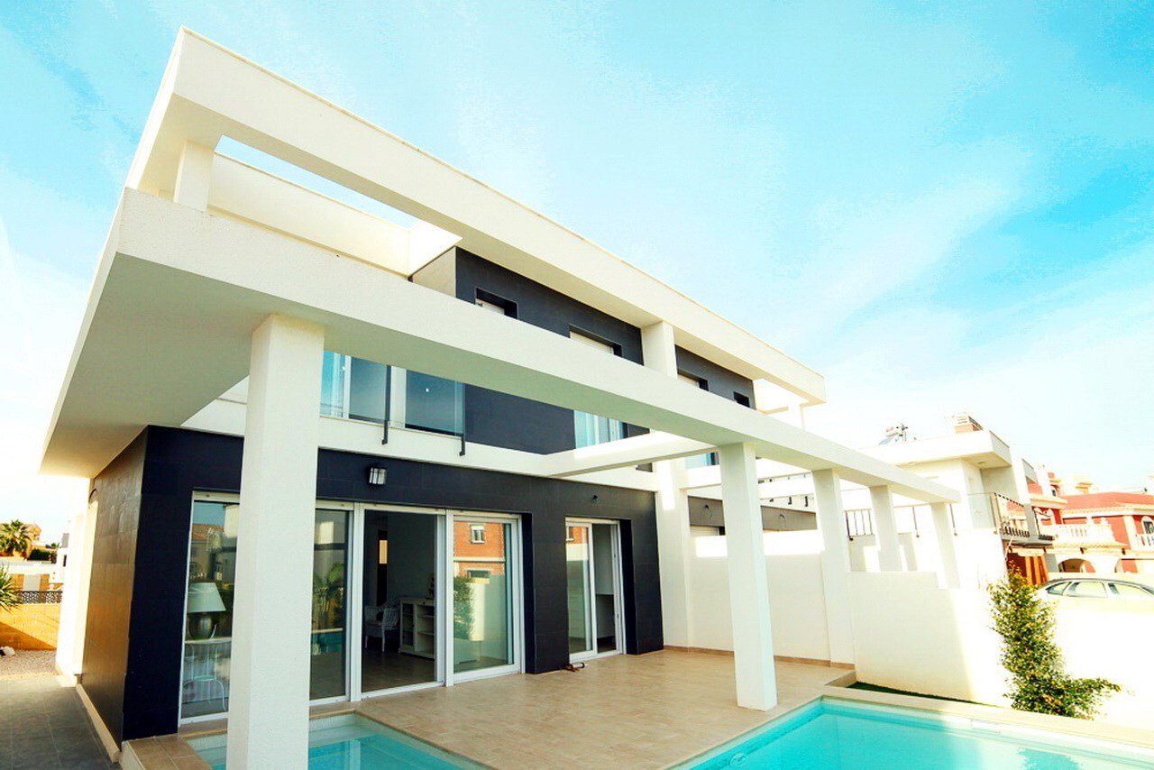 Mooie bungalows in aanbouw met priv&#233; zwembad in Gran Alacant (Alicante) 