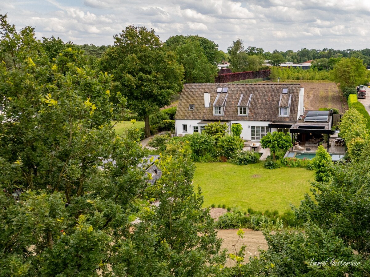 Villa de luxe avec des &#233;curies sur environ 76 ares &#224; Rijmenam 