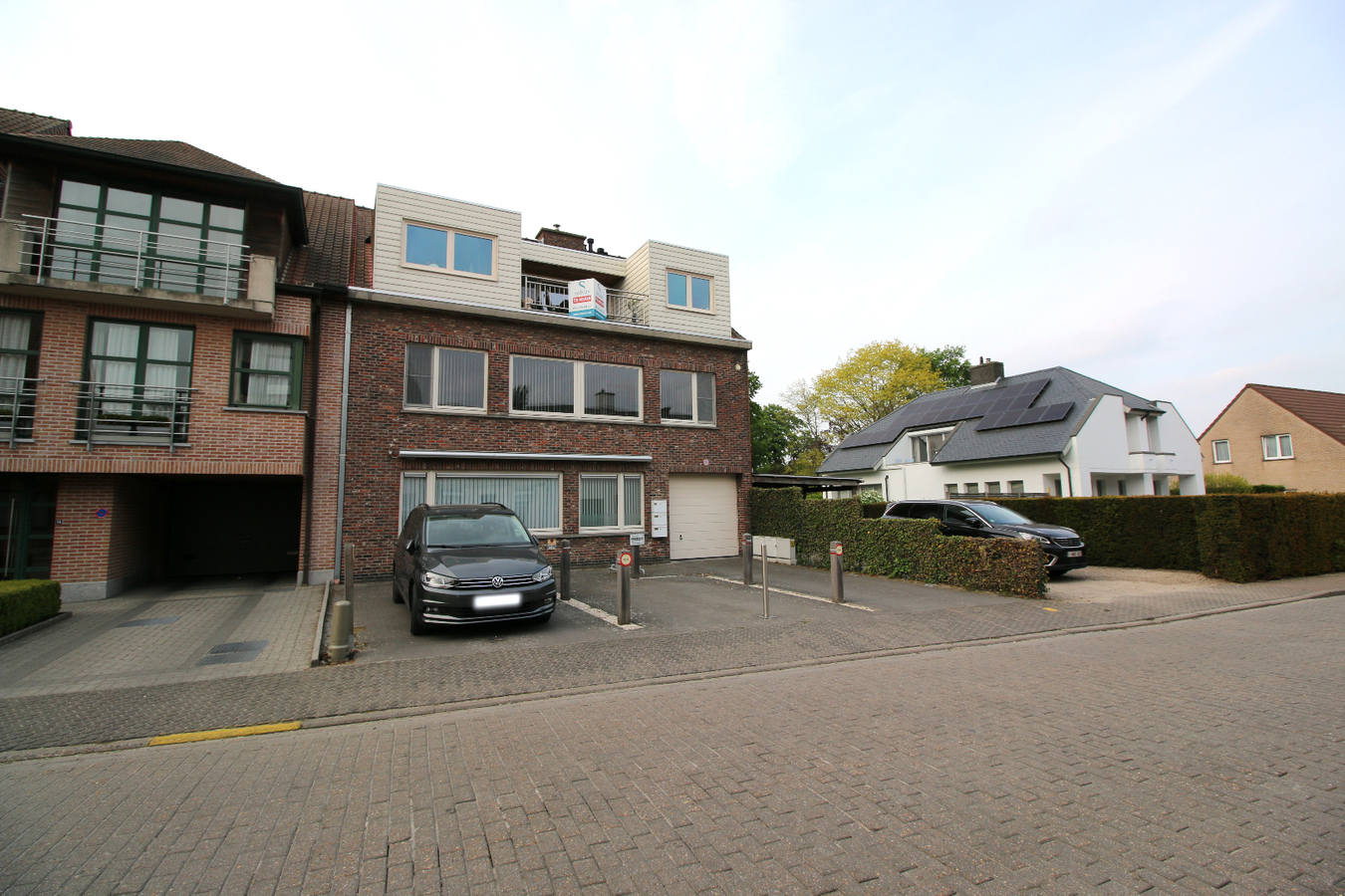 Recent appartement in centrum Zomergem! 