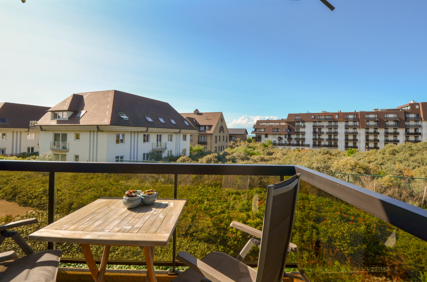 Recent gerenoveerd appartement met &#233;&#233;n slaapkamer op 200m van zee! 