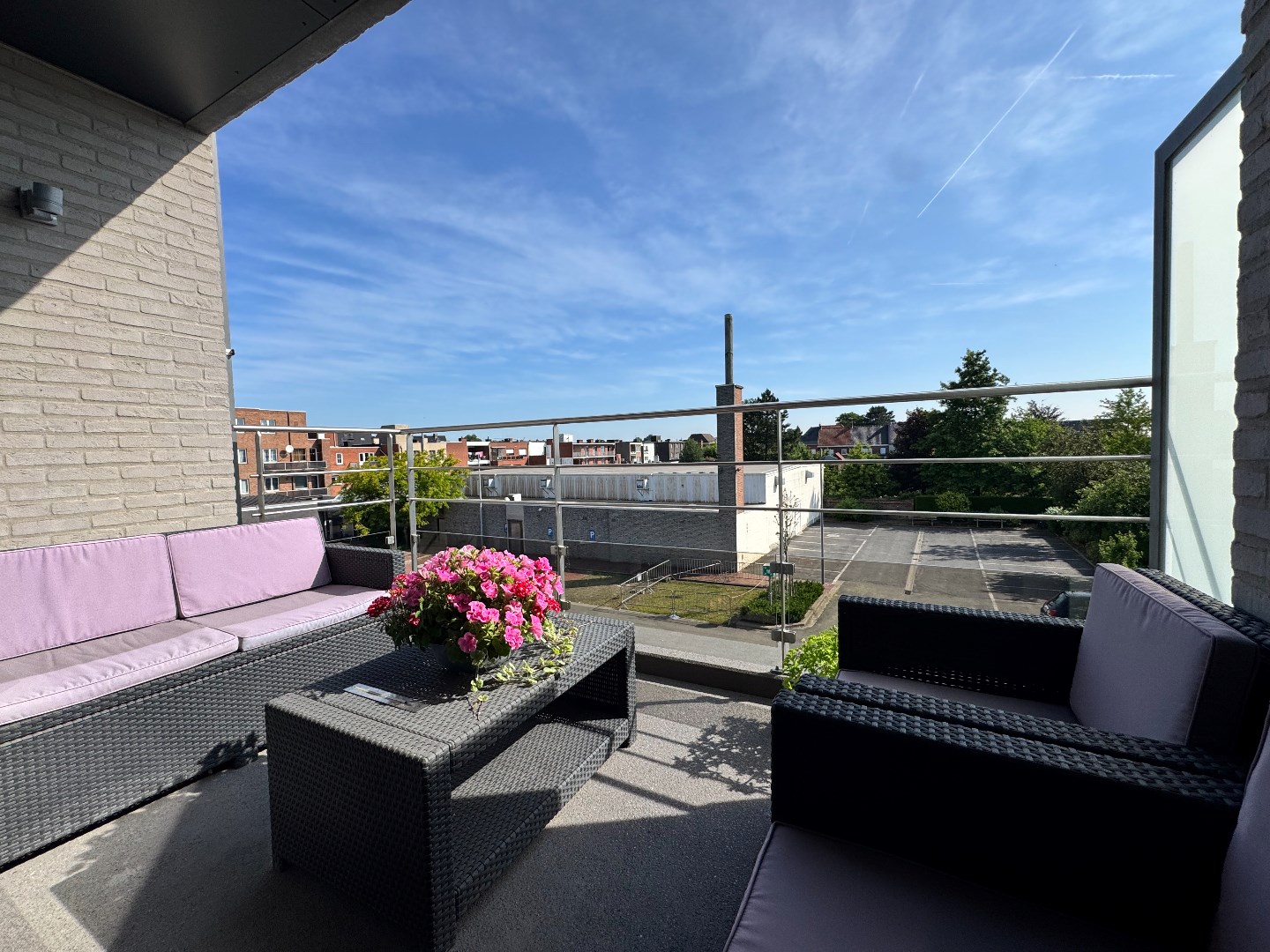 Ruim appartement met ondergrondse garage te koop in hartje Zulte 