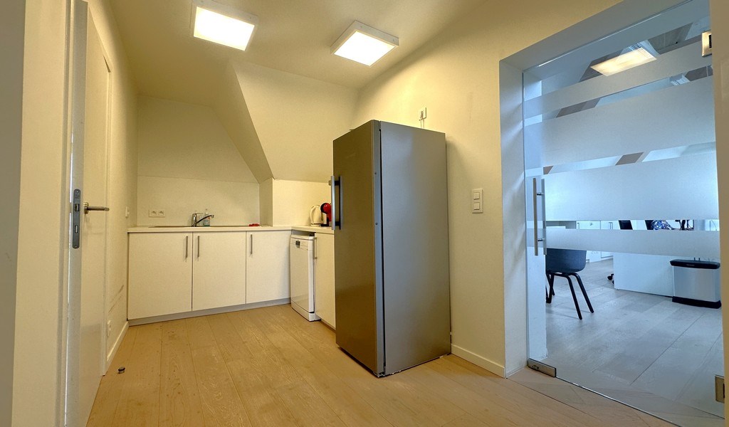 Full-service kantoren in bedrijvencentrum d'Office te Waregem