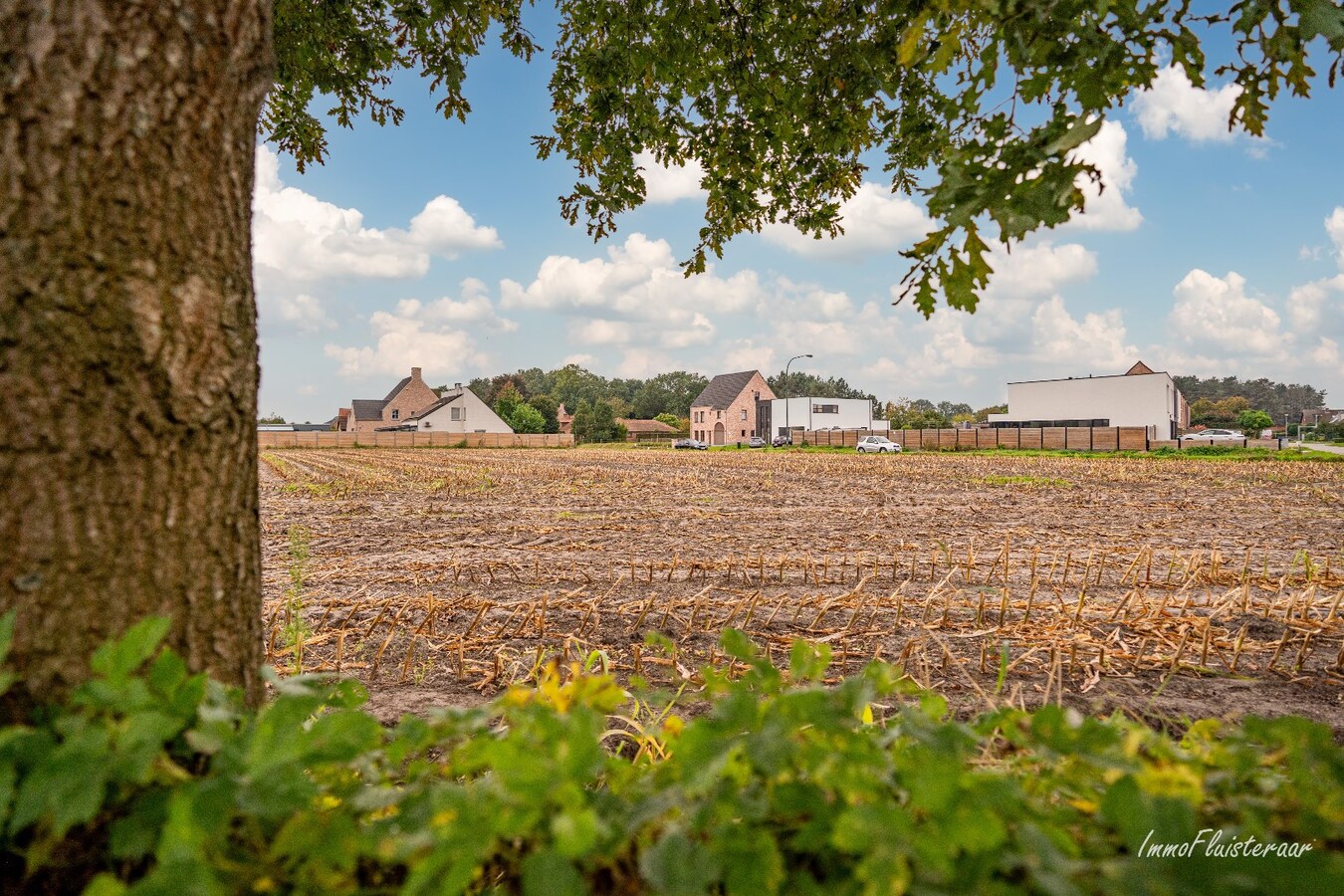 Bouwgrond voor open bebouwing op ca. 17 are 