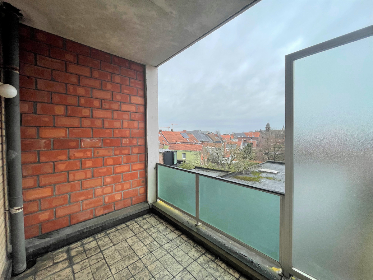 Groot appartement met 2 slaapkamers te Roeselare 