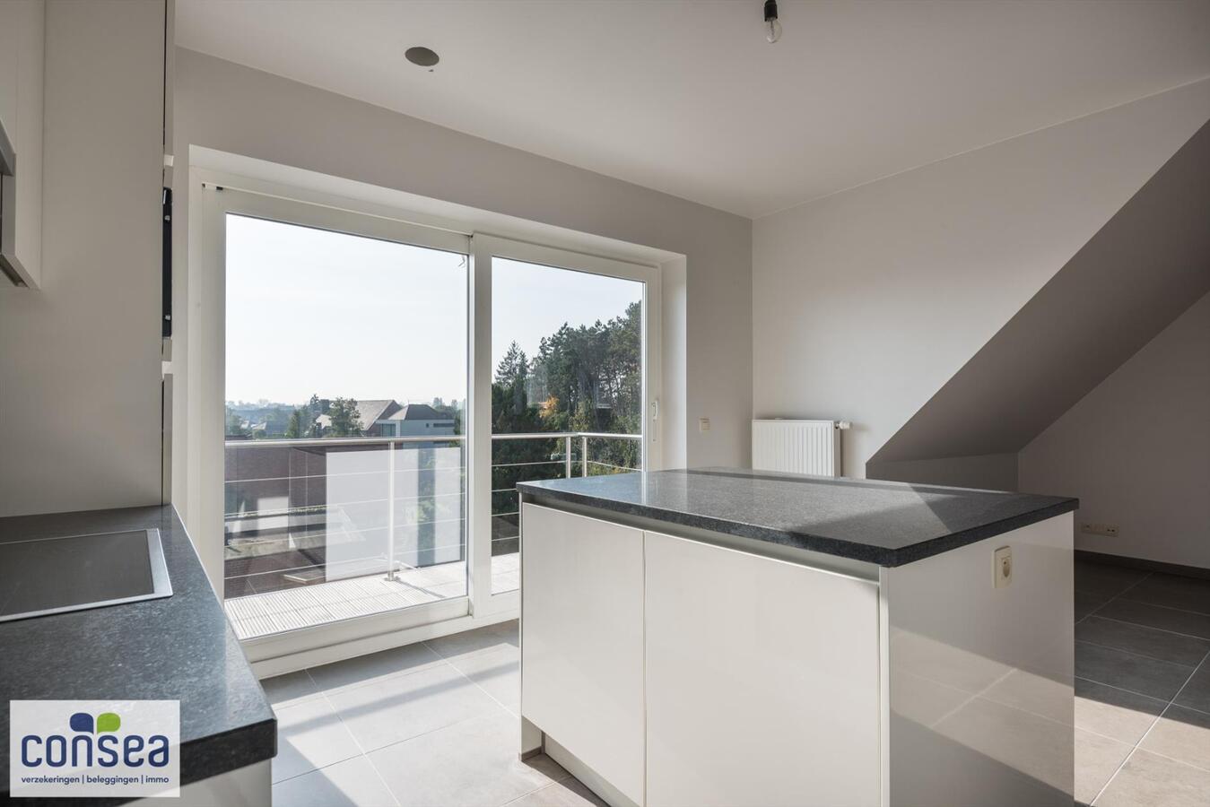 Instapklaar duplex appartement met 3 slaapkamers, inclusief parkeelplaats. 