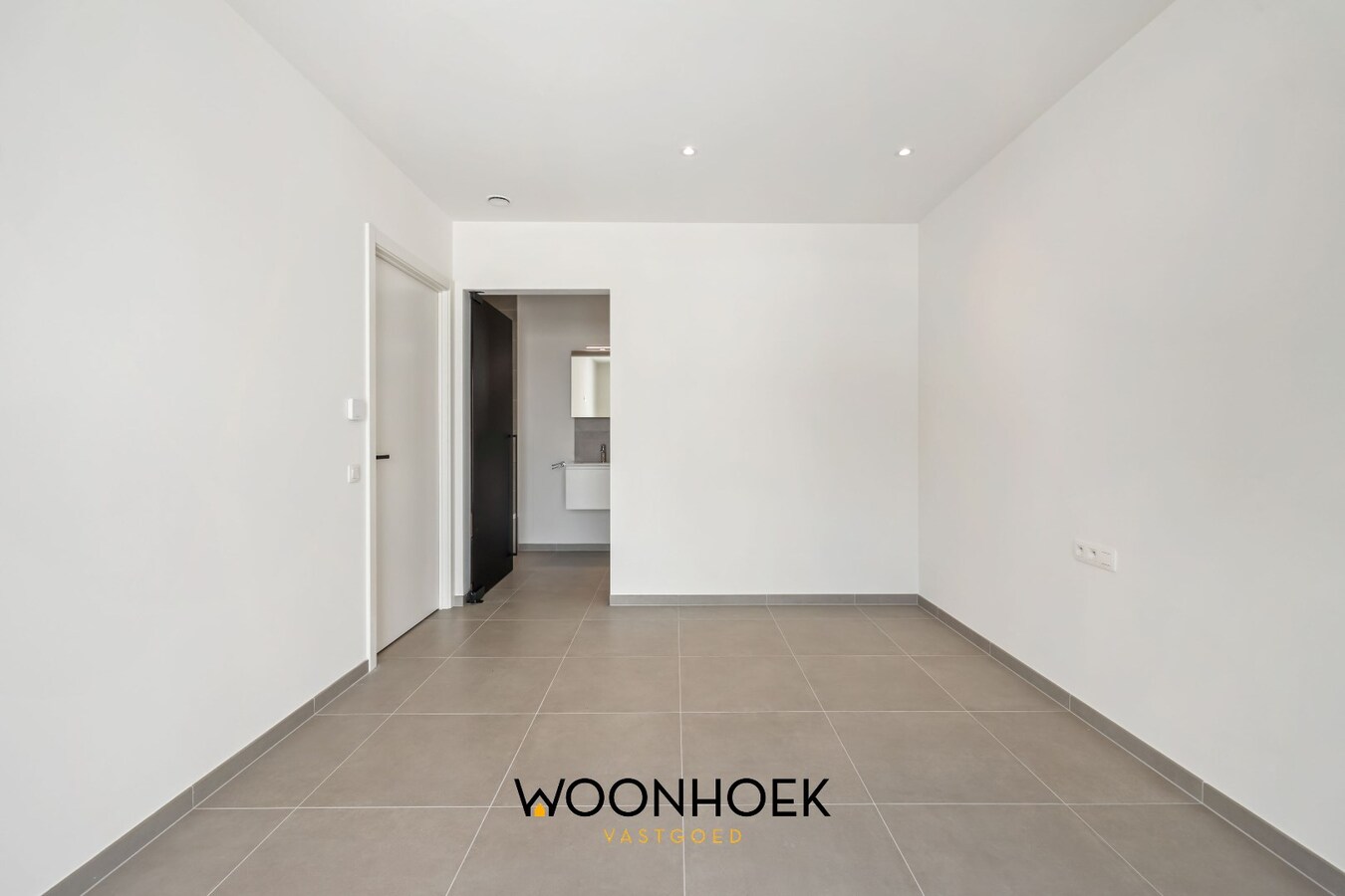 3- slpk luxeappartement met staanplaats in het Oeverpark! 