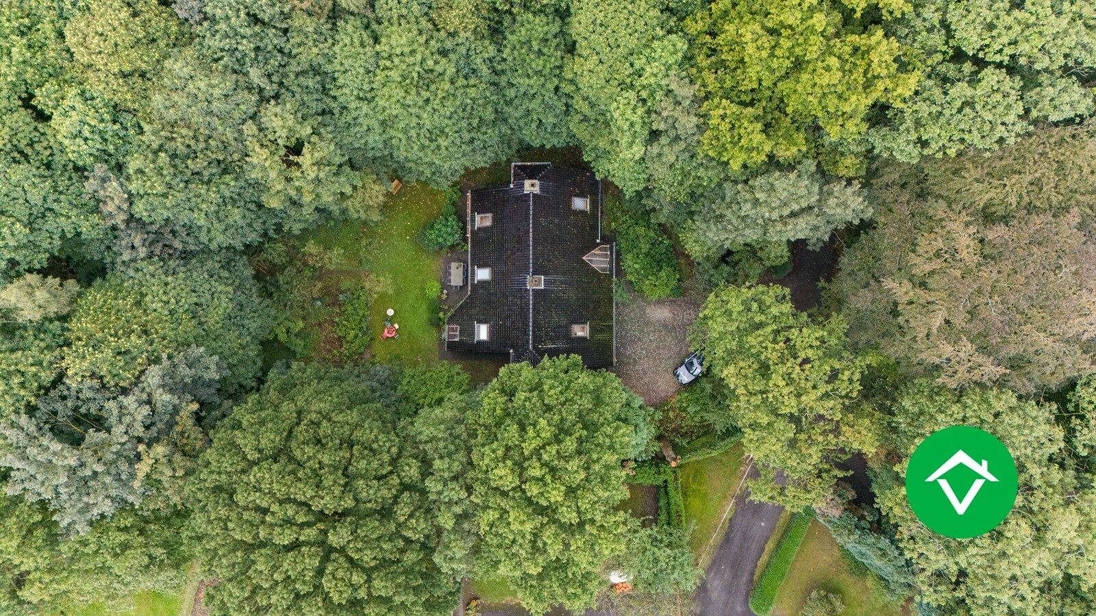 Prachtige villa met 4 slaapkamers in het groen te Jabbeke 