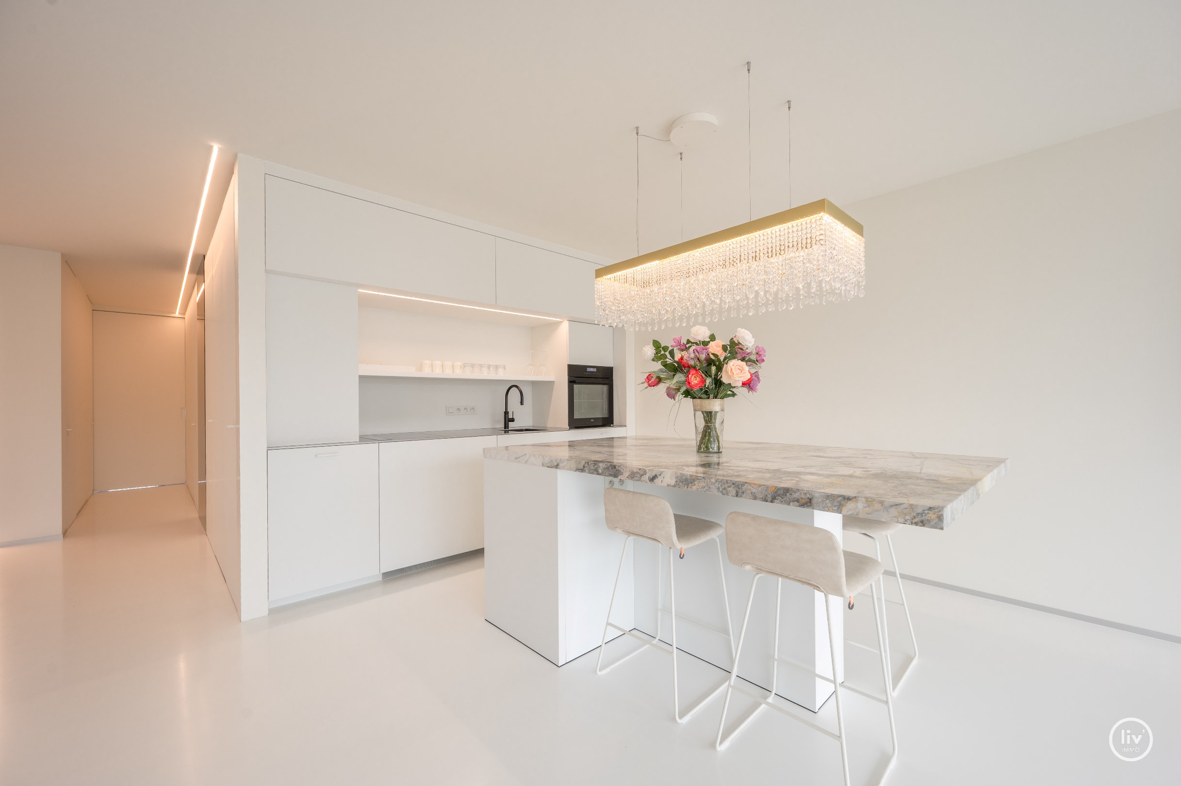 Dit prachtige appartement met panoramisch uitzicht is gelegen in Heist-aan-Zee en is gebouwd in het jaar 2020 op wandelafstand van de Zeedijk-Albertstrand (SALT-project) . 