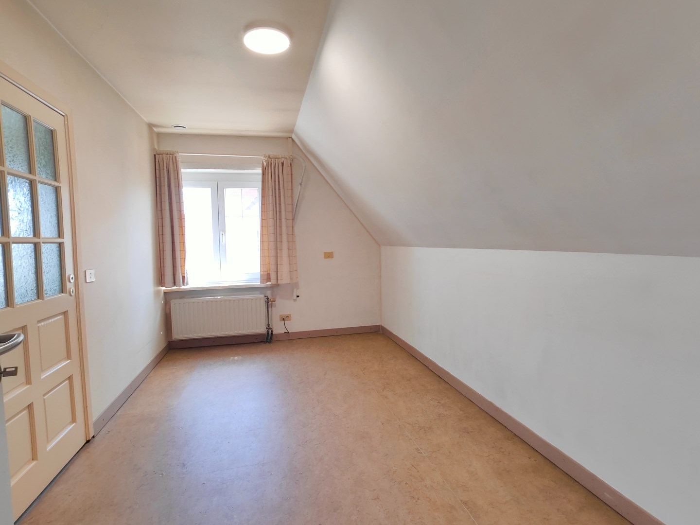 Exclusieve villa op 1.025 m&#178; met hoogwaardige afwerking 