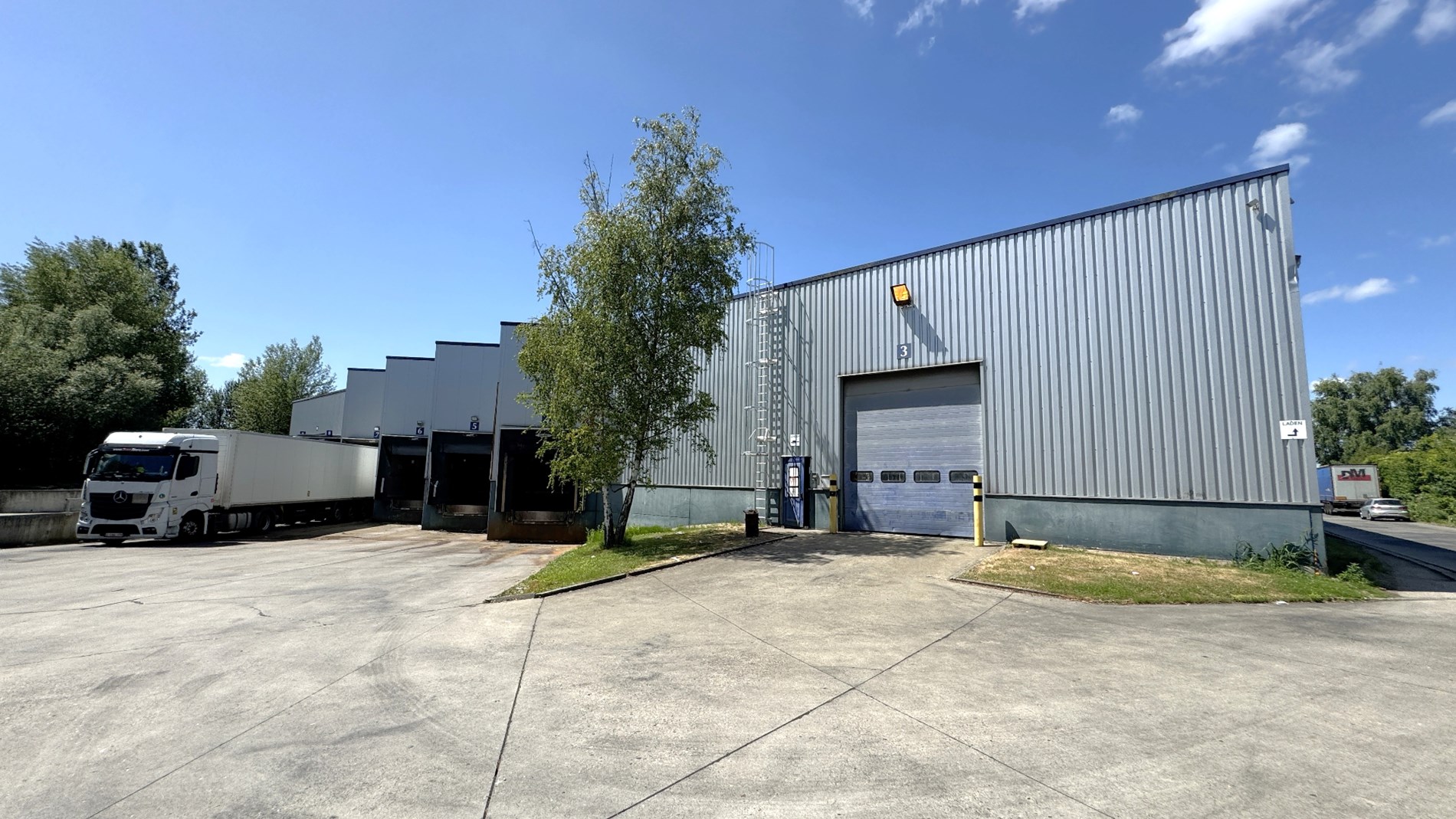 Magazijn te huur in industriezone Krekelenberg Boom