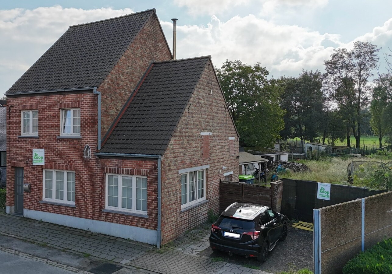 Karaktervolle woning met 4 slaapkamers te Wijnendale 