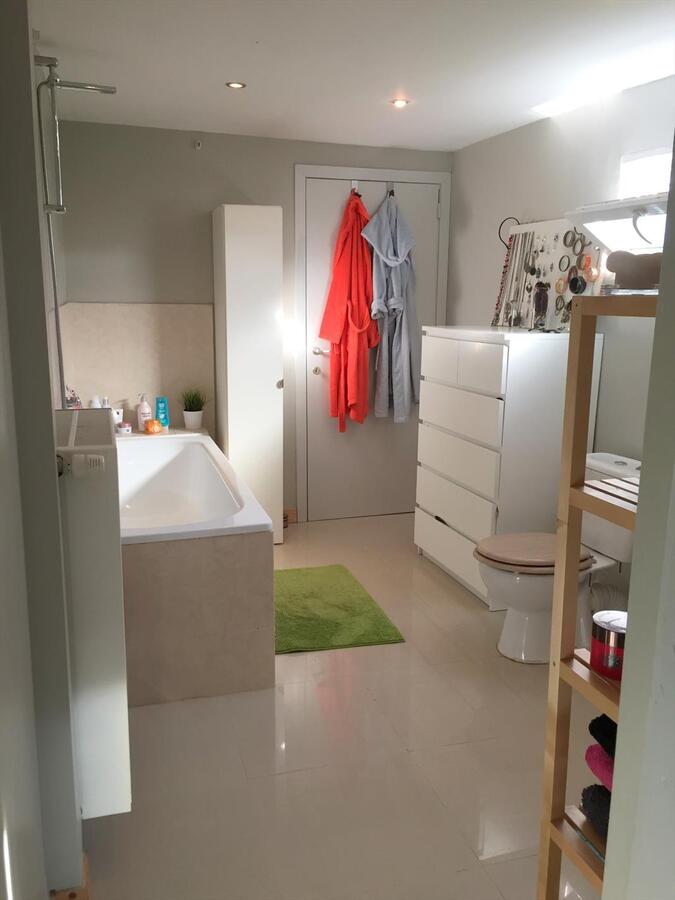 Woning met 3 slaapkamers en tuin te Lovendegem! 